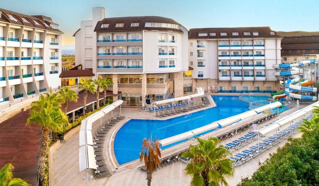 Ramada Resort by Wyndham Side