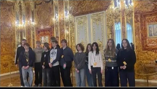 Класс в Янтарной комнате Екатерининского дворца
