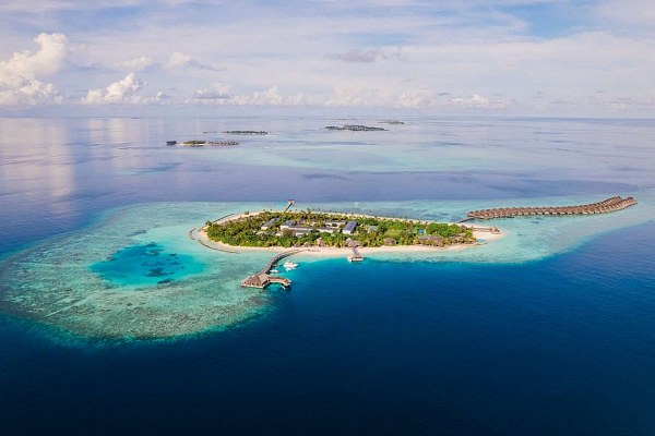 Hurawalhi Island Resort