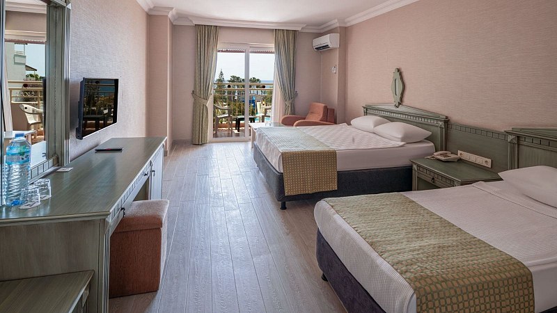 Holiday Park Resort, фото 3