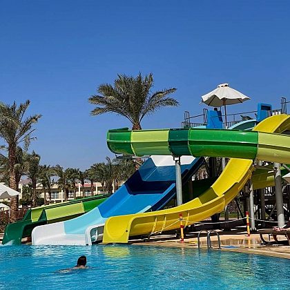 Doubletree by Hilton Sharks Bay Resort