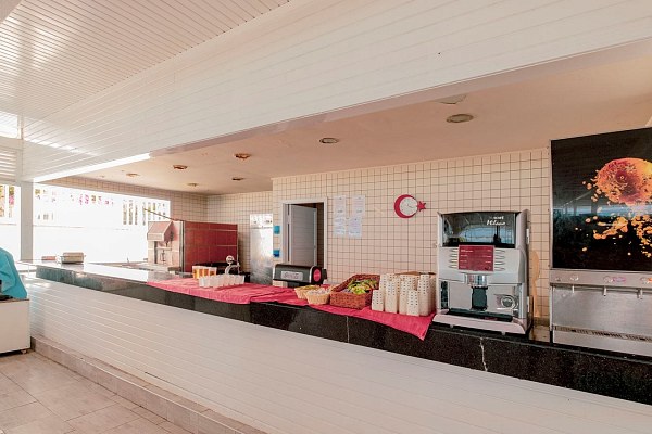 Club Side Coast Hotel