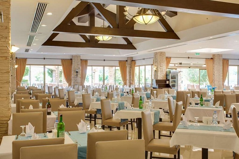 Lucida Beach Hotel, фото 6