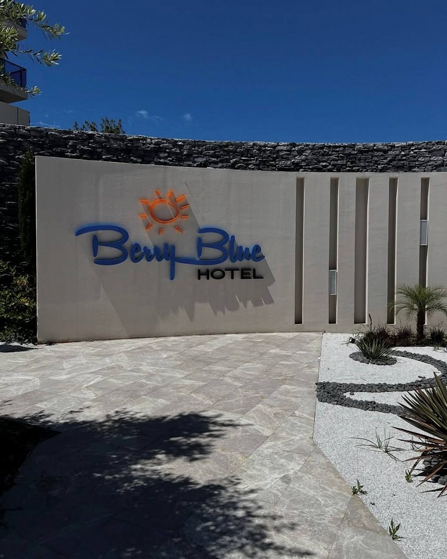 Berry Blue Hotel