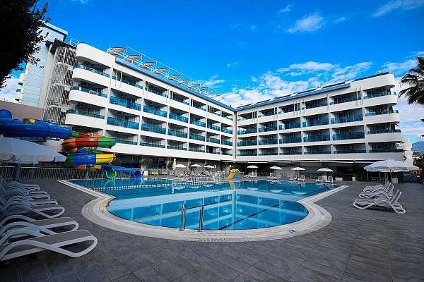 Avena Resort & Spa