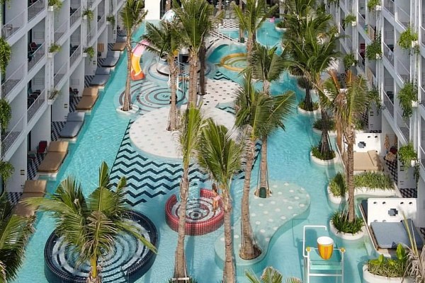 Sugar Marina Resort Pop Kata Beach