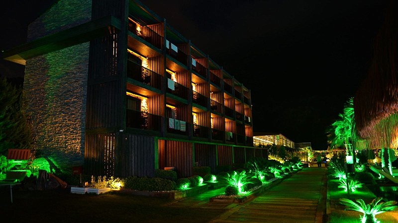 Manaspark Deluxe Hotel, фото 2