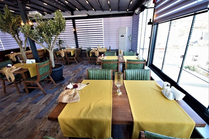 Skalion Hotel, фото 2