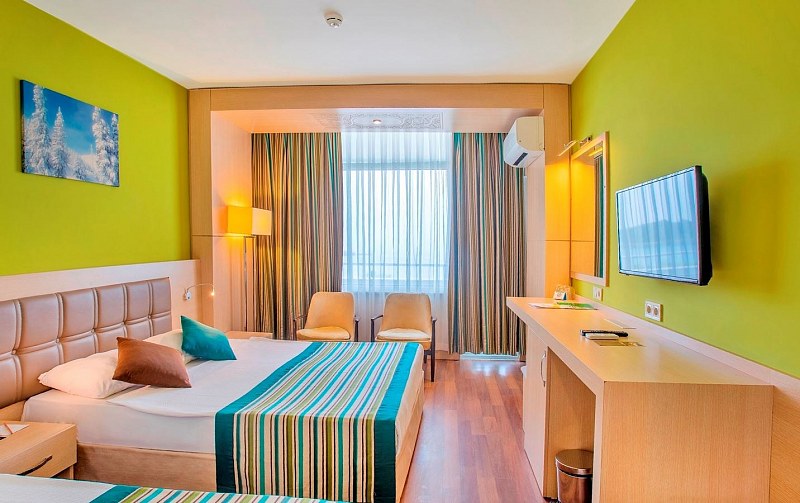 Mira Meridia Beach Resort Hotel, фото 3