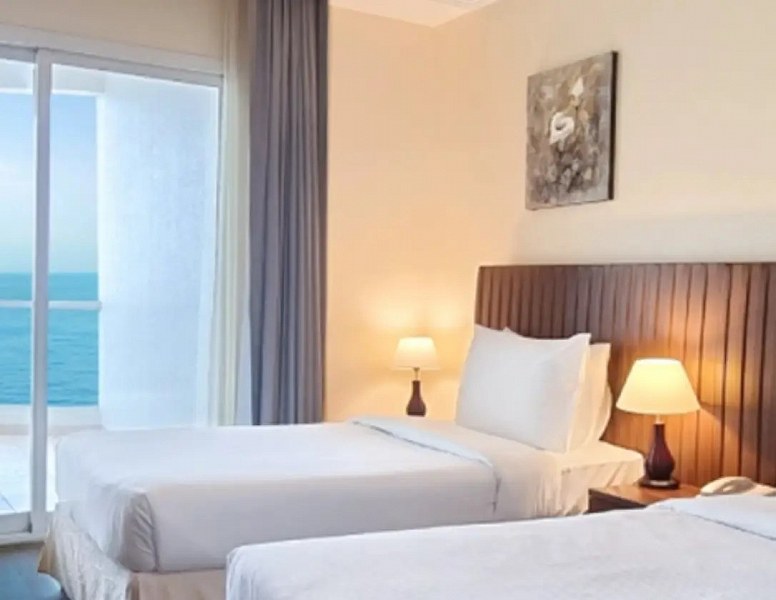 Ramada by Wyndham Beach Hotel Ajman, фото 2