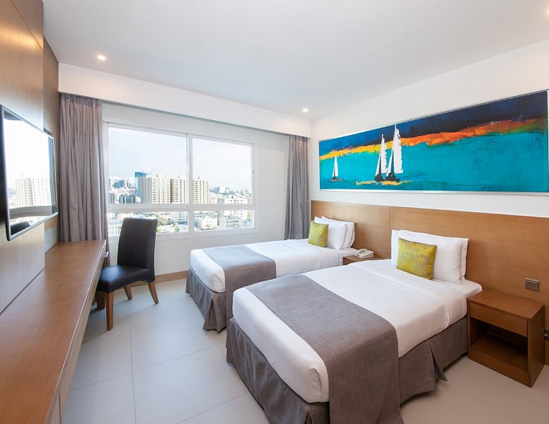 Ramada by Wyndham Beach Hotel Ajman, фото 4