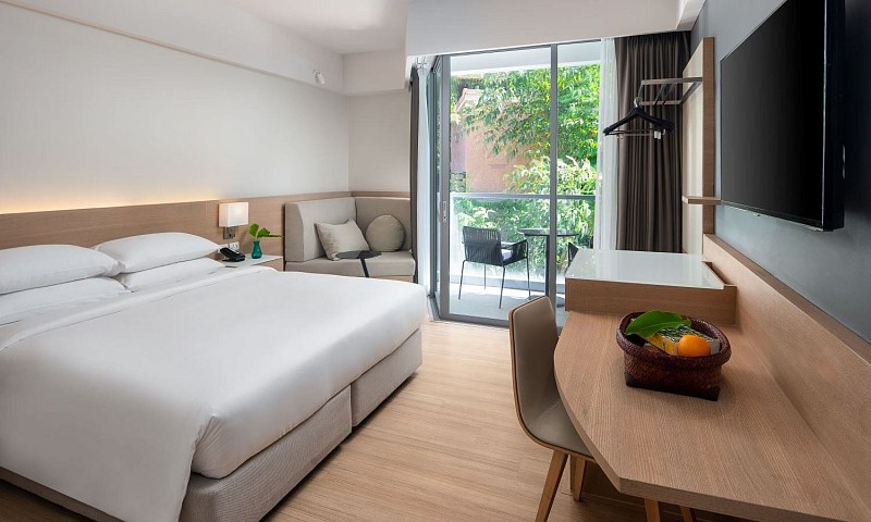 The Andaman Beach Hotel Phuket, фото 3