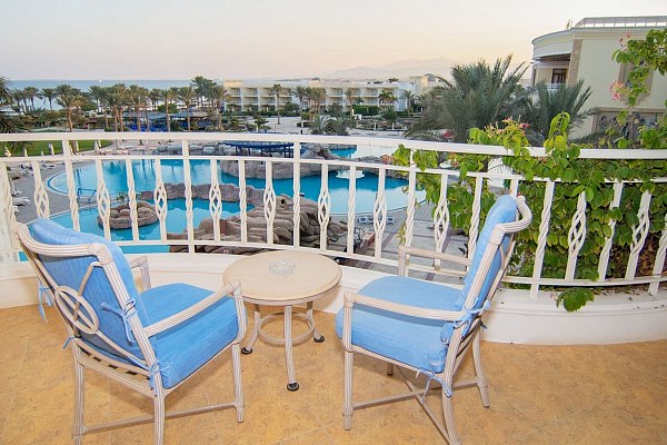 Palm Royale Resort