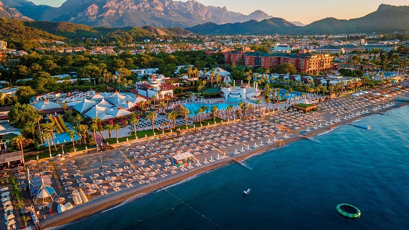 Emelda Sun Club, фото 1