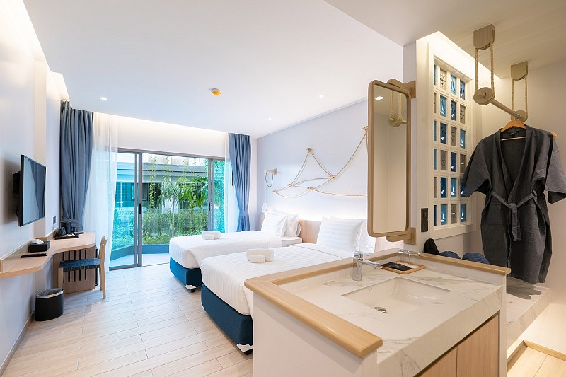 Panwaburi Beachfront Resort, фото 2