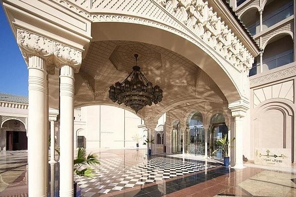 Royal Saray Resort