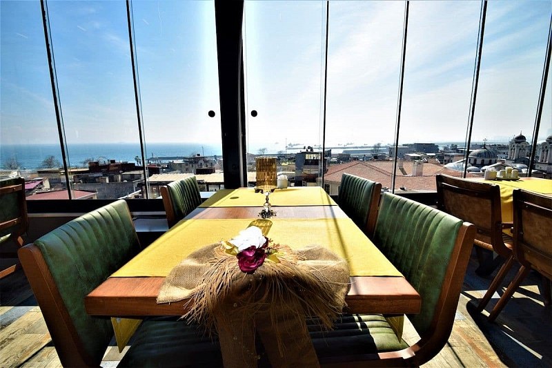 Skalion Hotel, фото 1