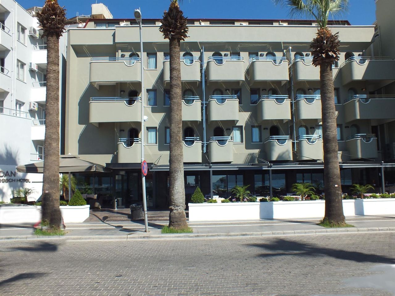 Candan City Beach