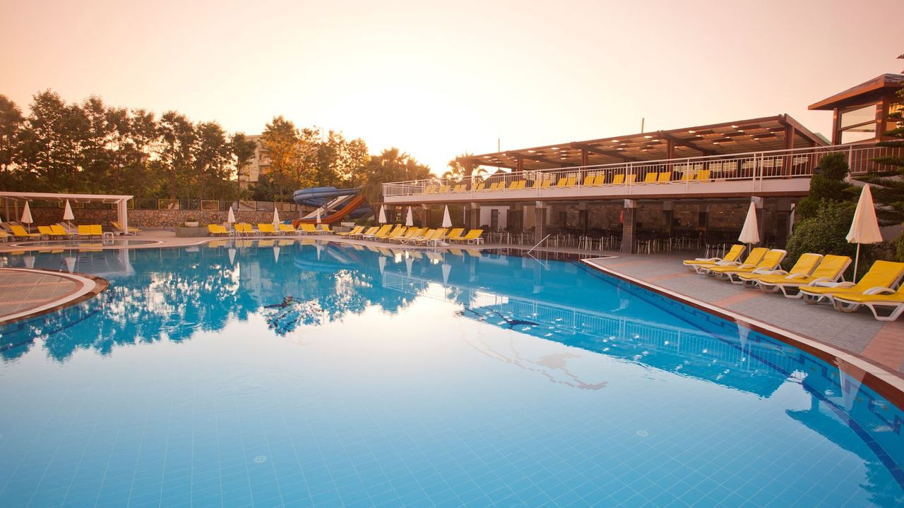 Club Mermaid Village