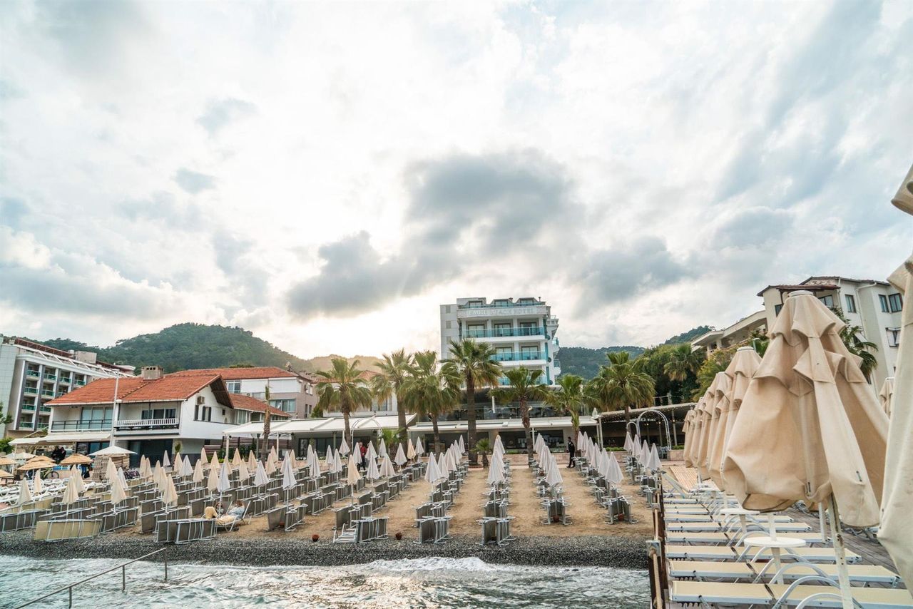 Emre Hotel & Beach — фото 3