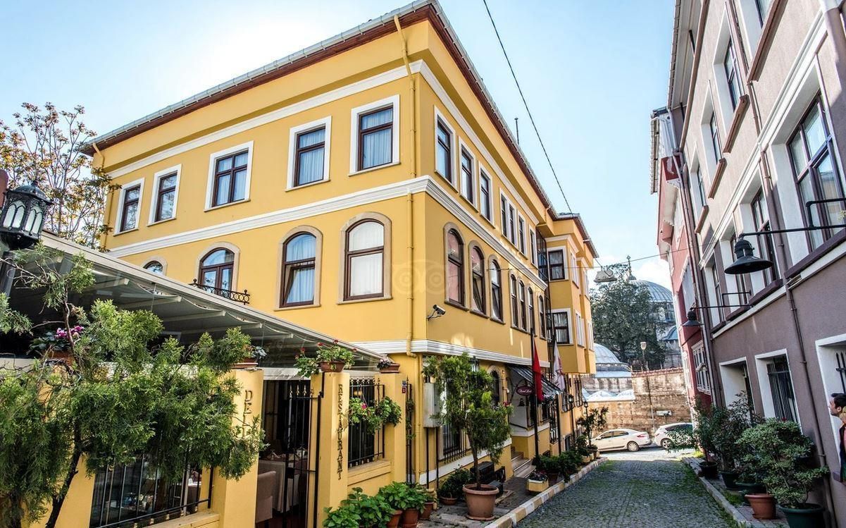 Arena Hotel