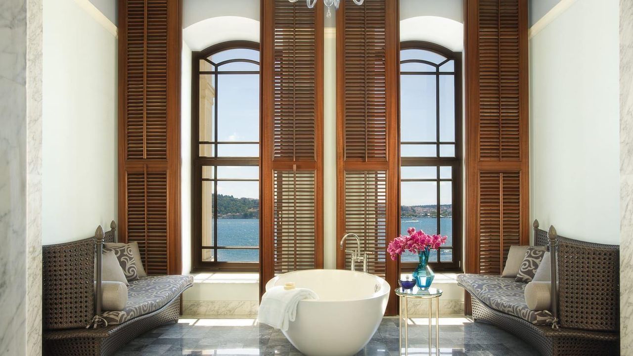 Four Seasons Hotel Istanbul at the Bosphorus — фото 6