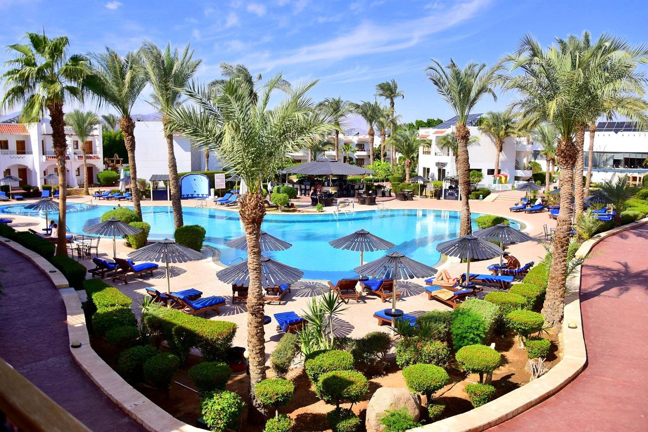 Dive Inn Resort
