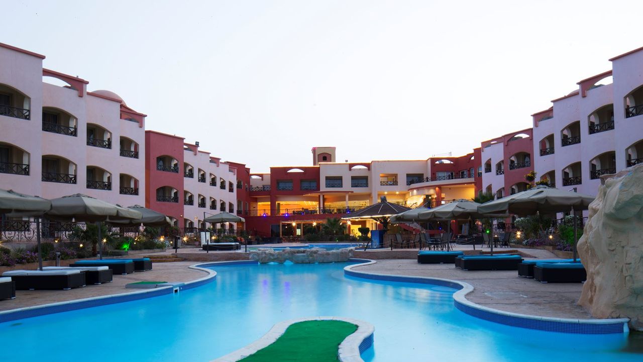 Blue House Hotel (ex. le Mirage Moon Resort, Moon Resort Marsa Alam) — фото 2