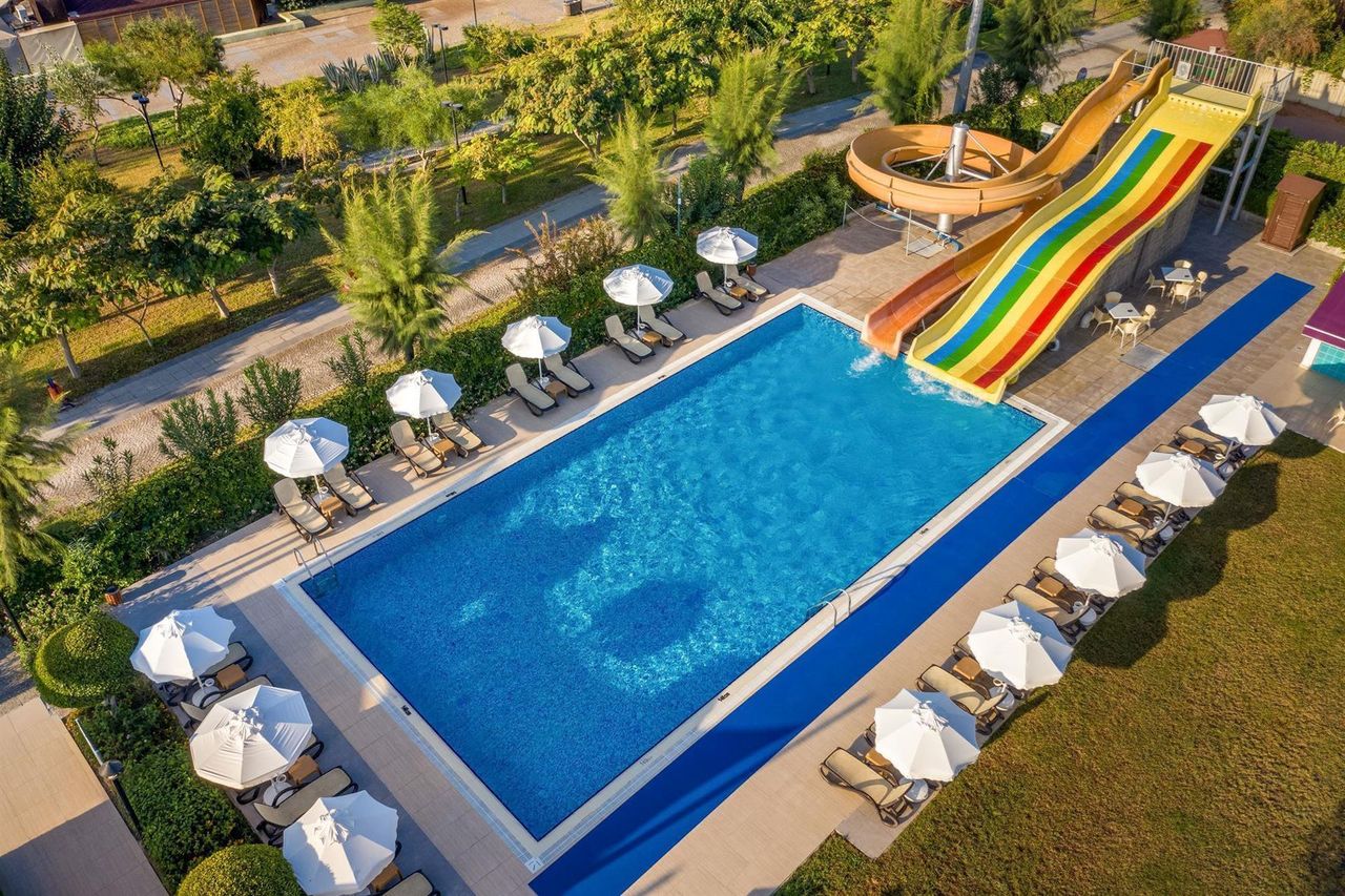 Commodore Elite Suites & Spa Adults Only 18+ — фото 6