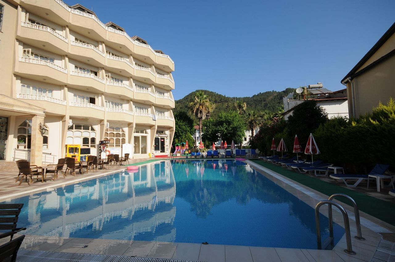 Club Selen Icmeler