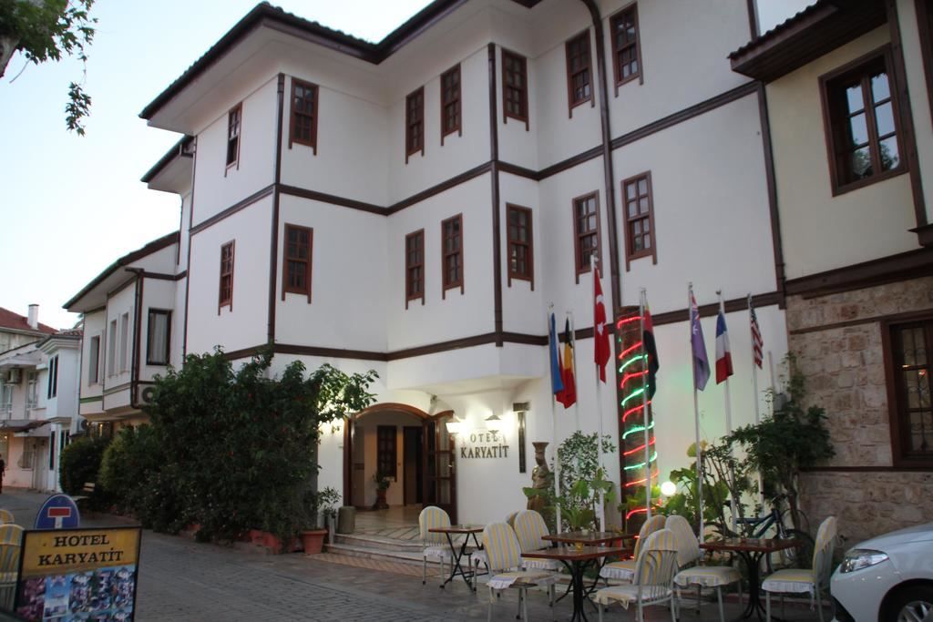 Karyatit