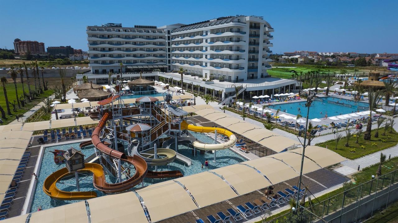 Dream Water World Hotel