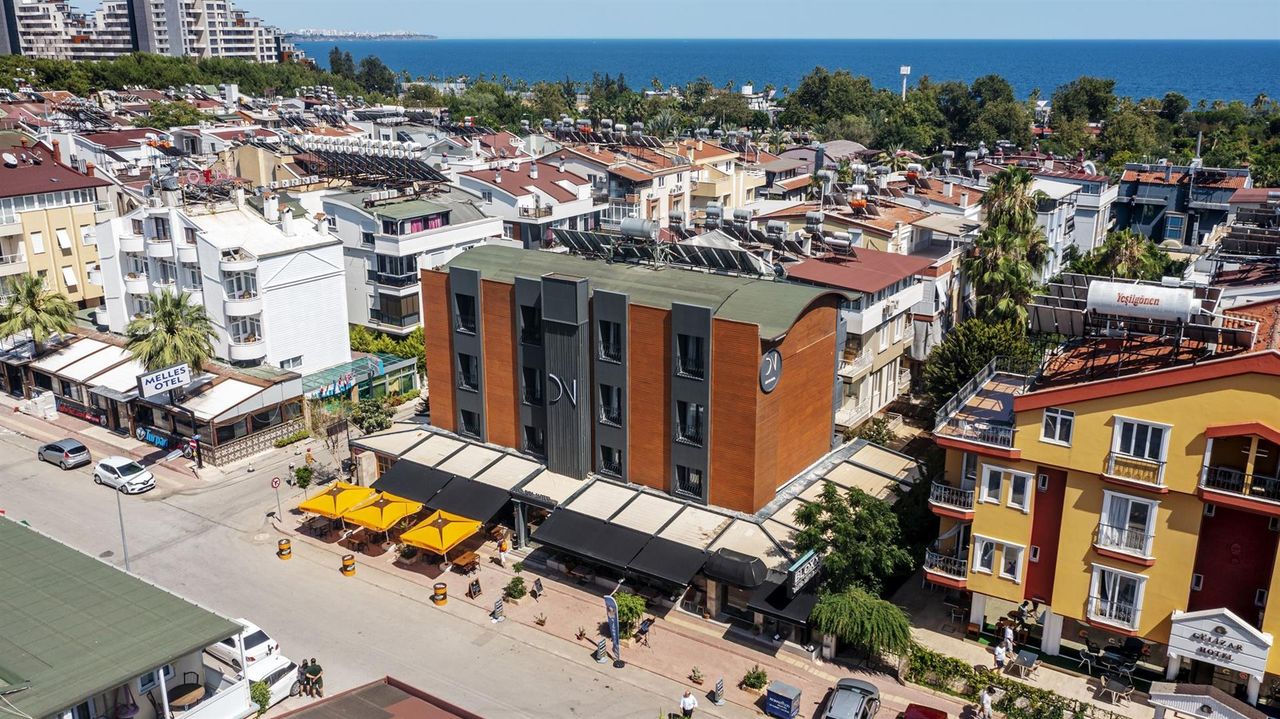 Der Inn Hotel