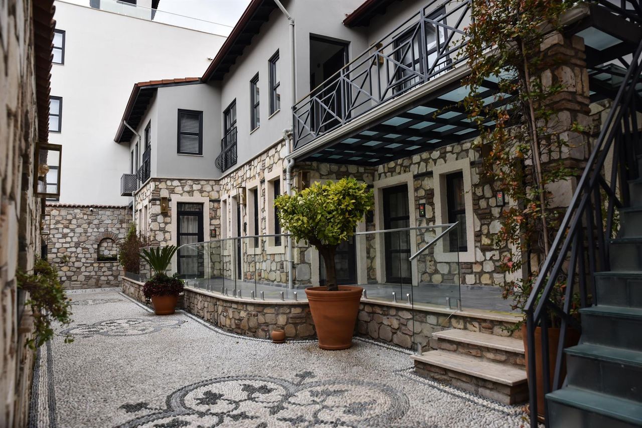 Fiore Garden Suites