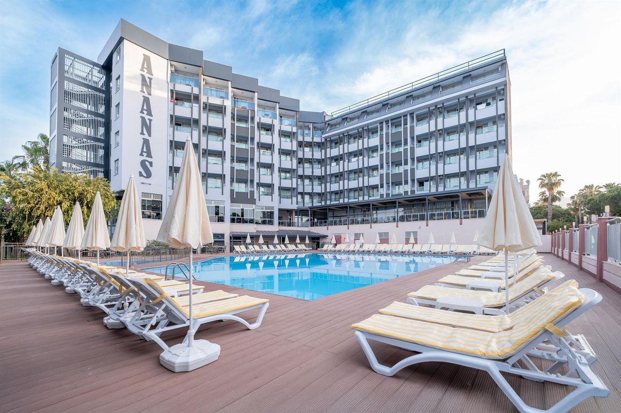 Ananas Hotel