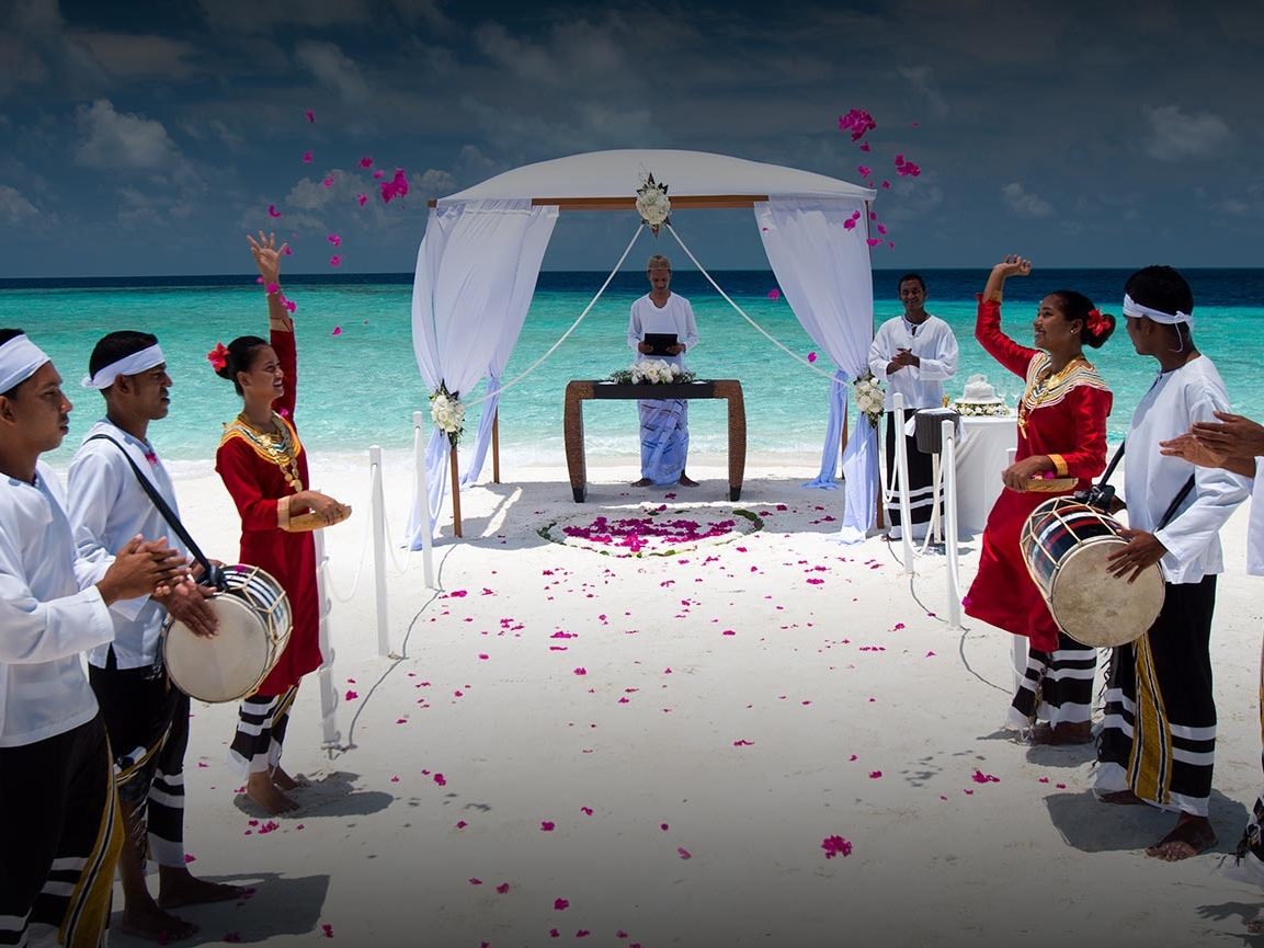 Baros Maldives: пример оформления церемонии обновления клятв