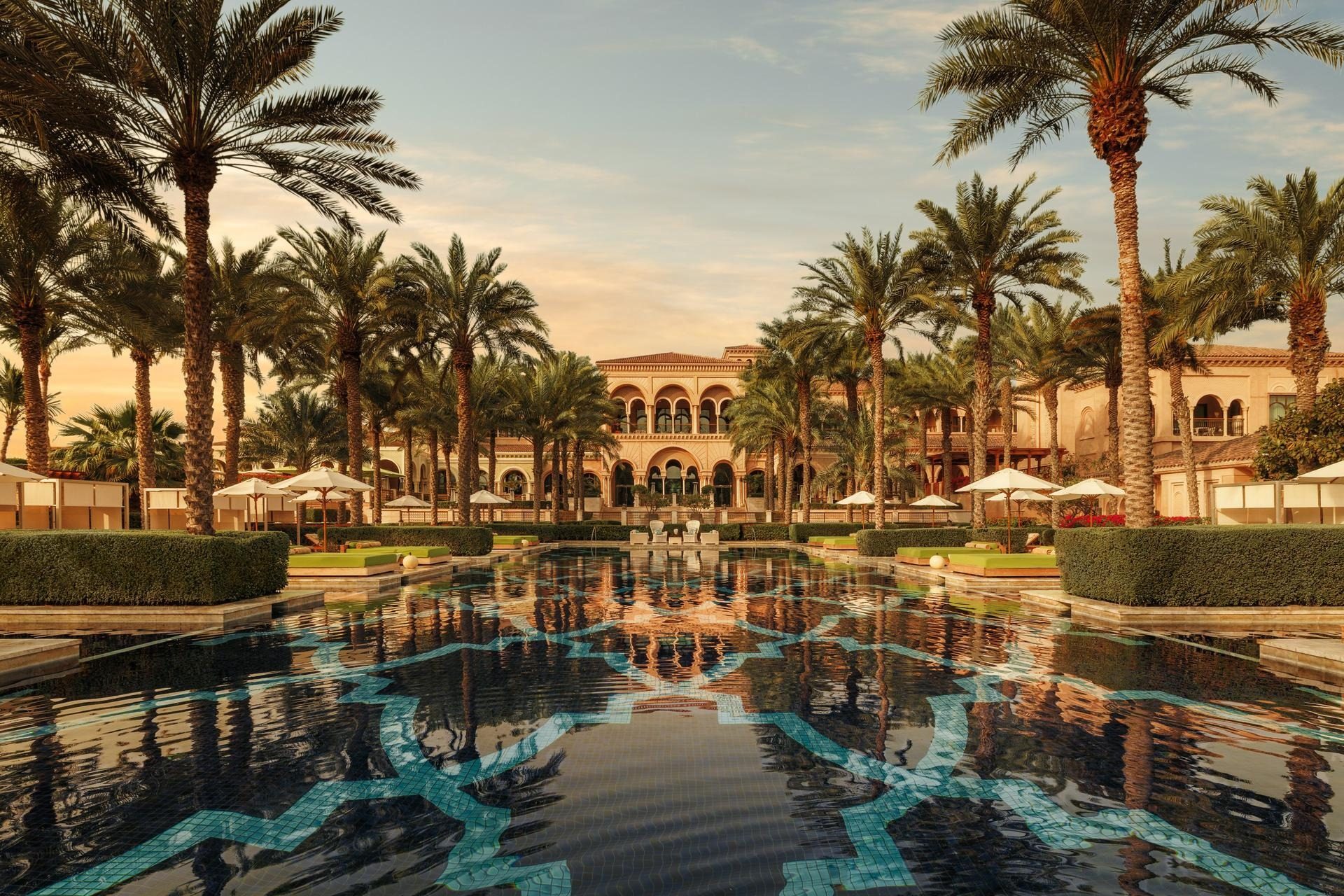 One&Only The Palm: бассейн и архитектура курорта